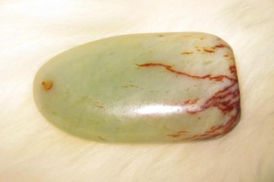 岫巖玉和岫玉的區(qū)別和特點