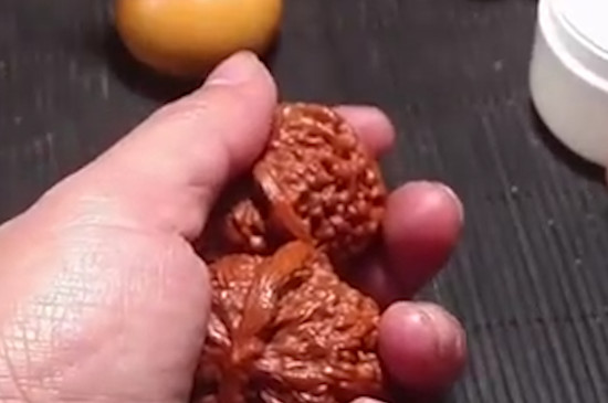 核桃反油了怎么處理文玩