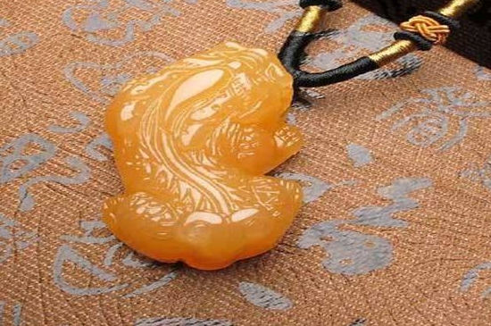 貔貅戴脖子上正確的戴法圖片