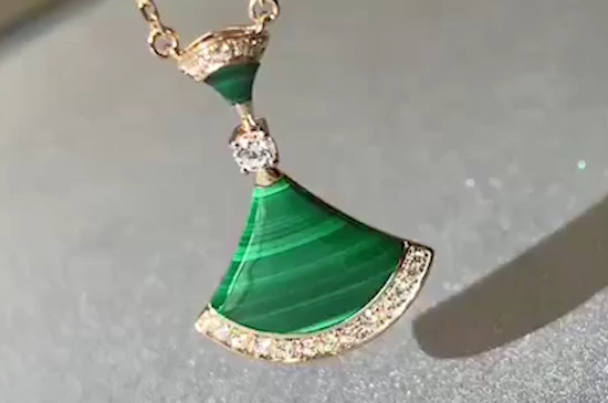 哪些人不適合戴孔雀石