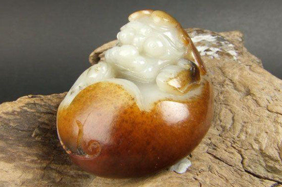 海藍寶和玉的區(qū)別