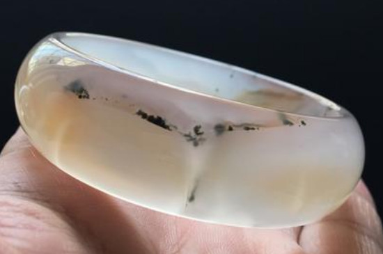 如何鑒別玉髓的真假