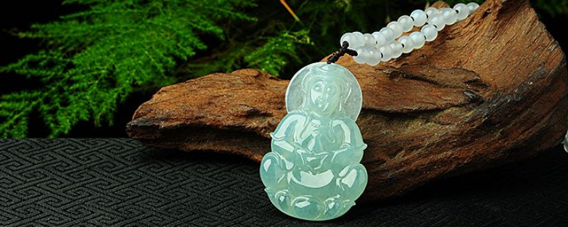 玉菩薩吊墜能隨便戴嗎