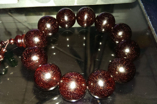 如何把玩小葉紫檀手串