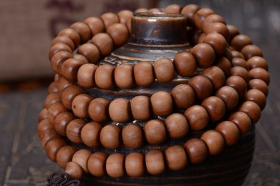 老檀香手串的功效與作用