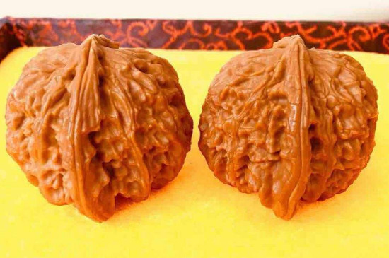 文玩核桃可以上油嗎