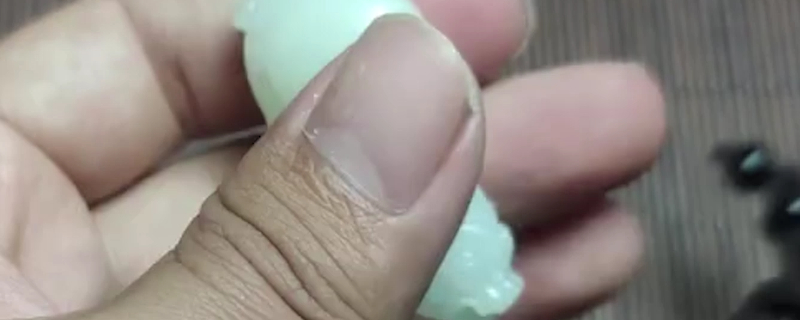 兩個(gè)貔貅頭對(duì)頭站在平安扣上面有什么寓意