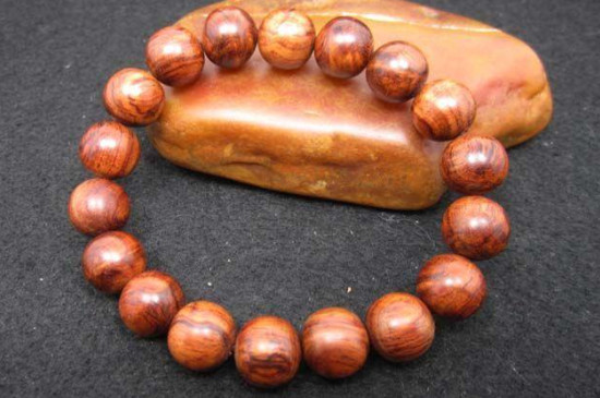 海南黃花梨手串怎么盤玩保養(yǎng)