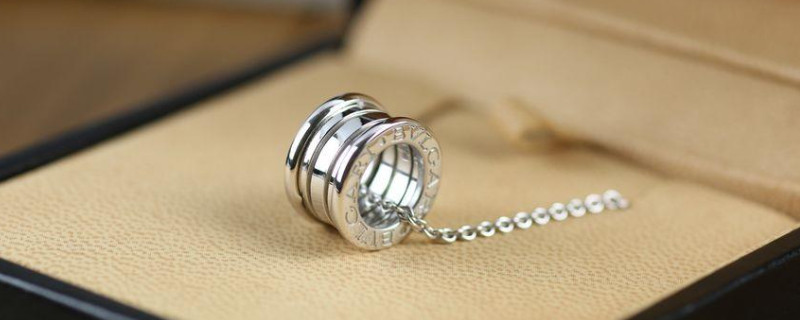 白金項(xiàng)鏈怎么保養(yǎng)清洗