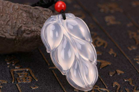玉髓和玉的區(qū)別，如何區(qū)分玉髓和玉