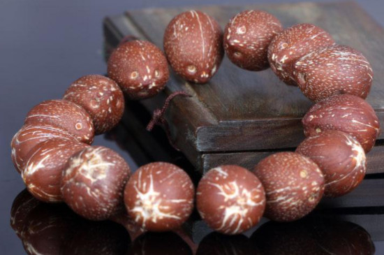 紫金鼠手串佩戴忌諱