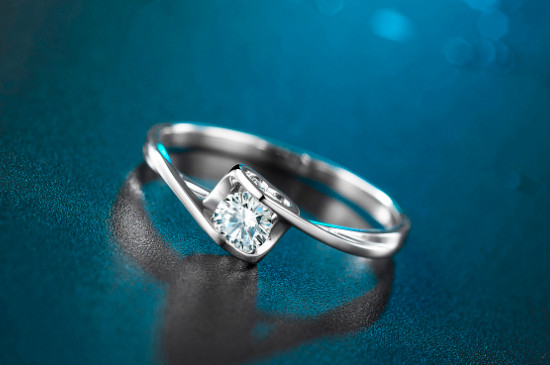 怎樣辨別鉆戒是真是假