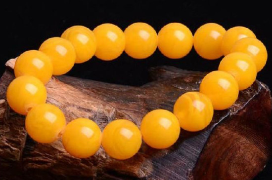 蜜蠟手鏈可以沾水嗎