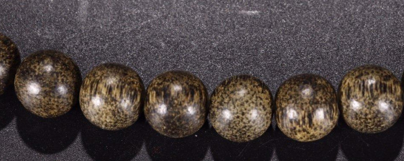 沉香念珠怎么盤玩