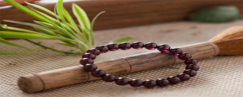 石榴石可以和黃金一起戴嗎