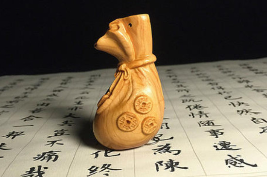 崖柏保養(yǎng)擦什么油