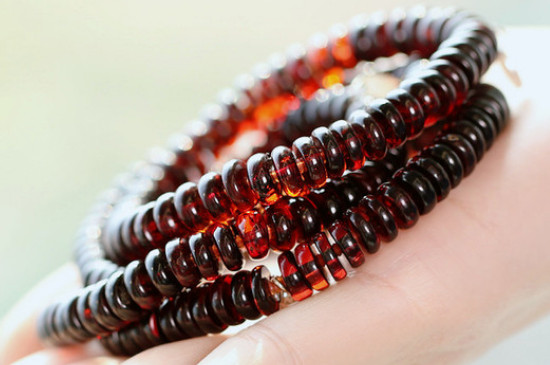 血珀的真假辨別