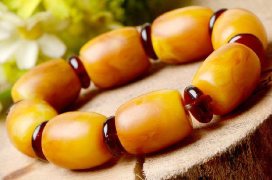 蜜蠟手鏈可以沾水嗎