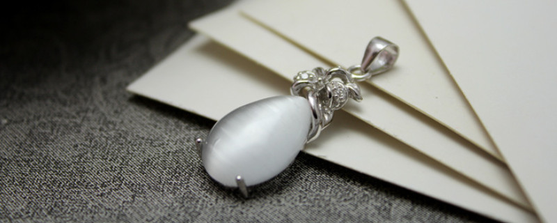 白貓眼石有什么寓意