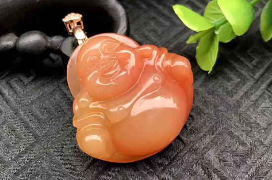 男人戴黃龍玉禁忌