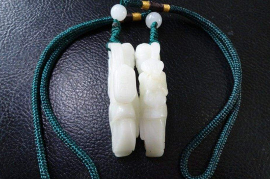 女人戴白玉的象征,白玉的寓意