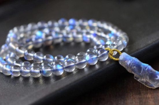 灰月光石的功效與作用