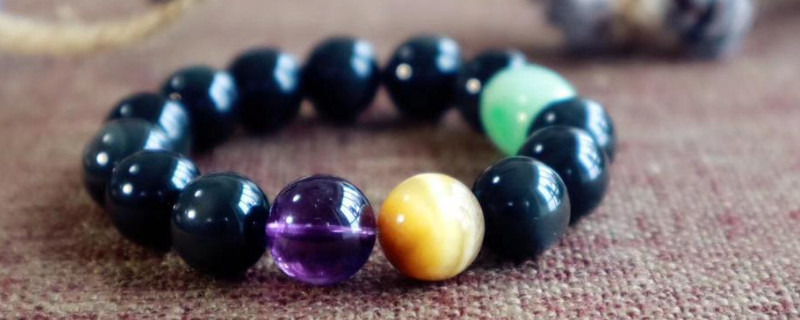 黑曜石與彩曜石有什么區(qū)別?