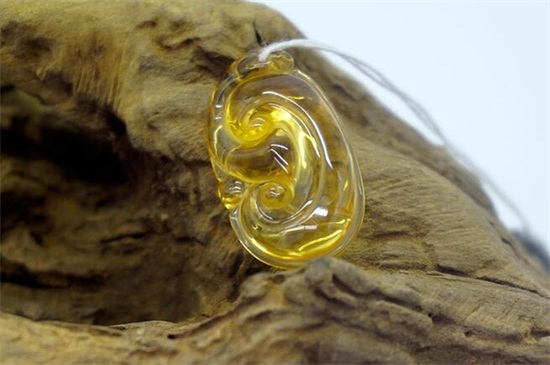 黃水晶的鑒別真假圖片，教你如何更快區(qū)分