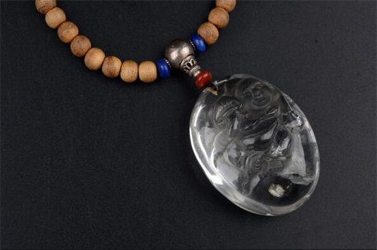 白水晶項(xiàng)鏈戴脖子好處，白水晶項(xiàng)鏈的作用