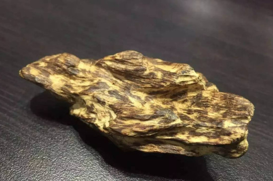 奇楠和沉香有什么區(qū)別?