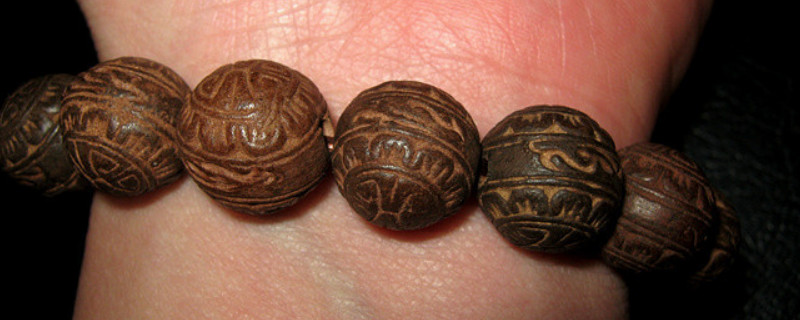 沉香木手串怎么盤保養(yǎng)