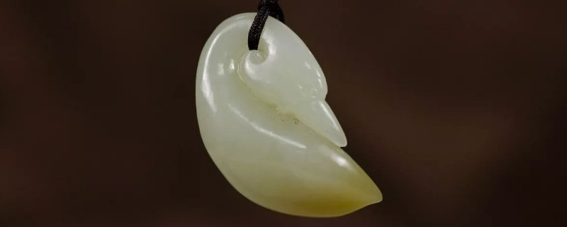 和田玉上有黑點(diǎn)是怎么回事