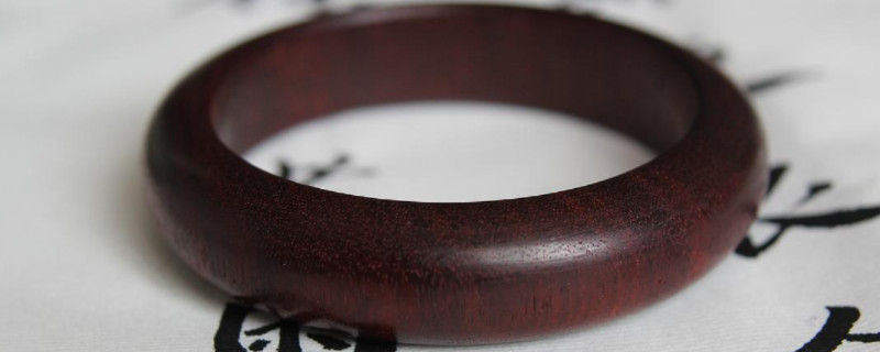 紫檀手鐲佩戴注意什么