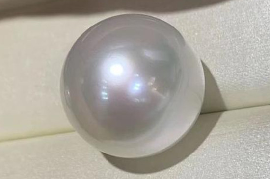 南洋白珍珠和澳白的區(qū)別