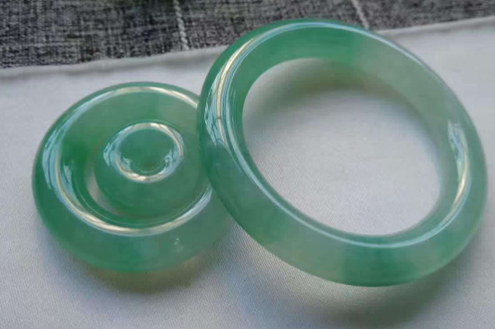 買玉平安扣怎么選