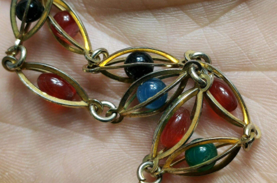 銅做的首飾會(huì)變色嗎