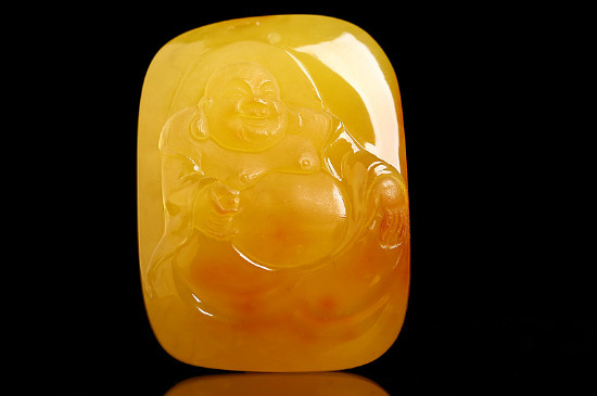 女人佩戴蜜蠟有哪些禁忌