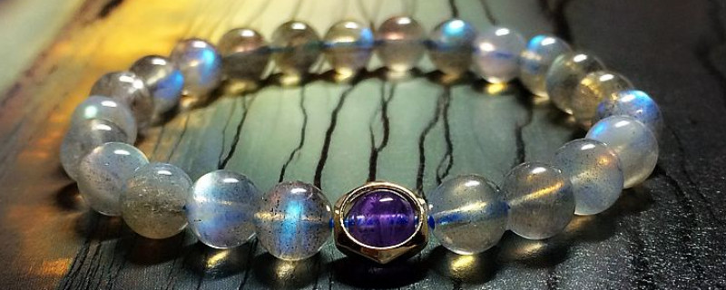 灰月光石是越黑越好嗎