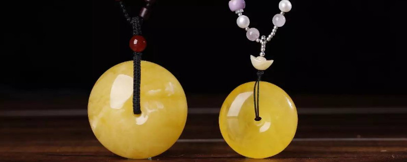 女人佩戴蜜蠟有哪些禁忌