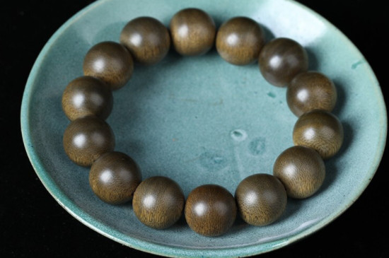 三四百元的沉香手串是真的嗎