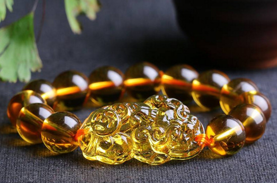 怎樣鑒別真假黃水晶，鑒別真假黃水晶的方法