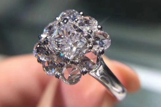 鉆石faint什么意思