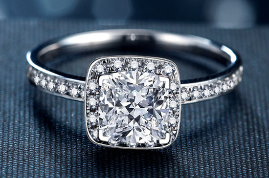 鉆石是什么材質(zhì)