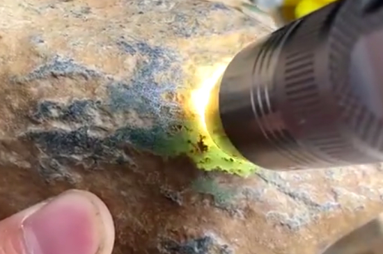 和田玉和翡翠有什么區(qū)別