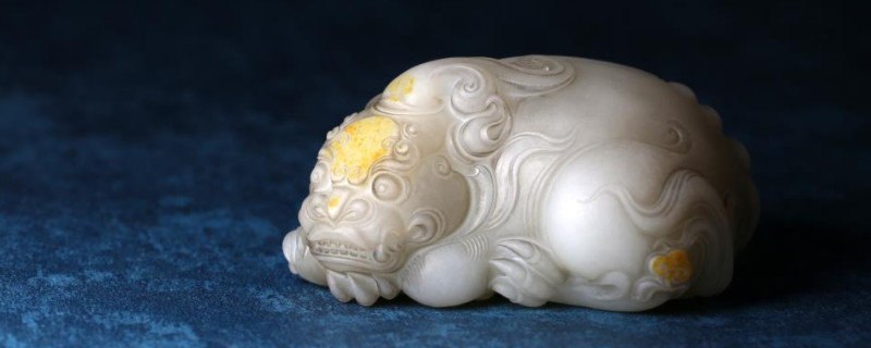 晚上貔貅不戴時放哪里