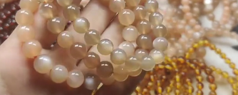 黃發(fā)晶的功效與作用佩戴禁忌