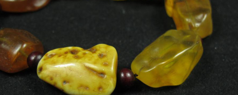 怎樣識別琥珀蜜蠟真假方法