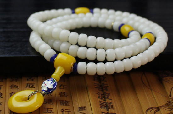 文玩手串開(kāi)裂怎么辦
