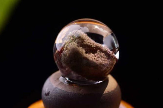 幽靈水晶的功效與作用佩戴禁忌