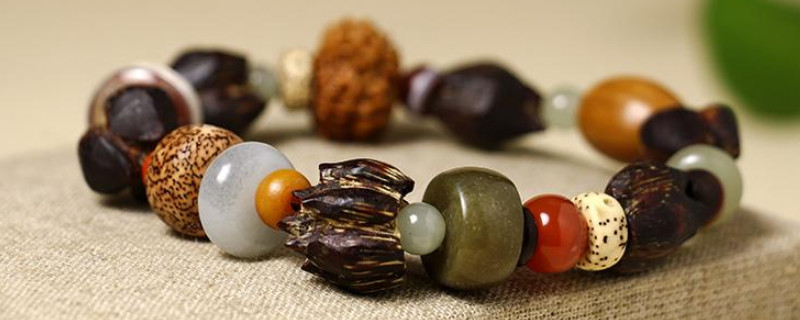 水晶橄欖核多長(zhǎng)時(shí)間能盤(pán)紅